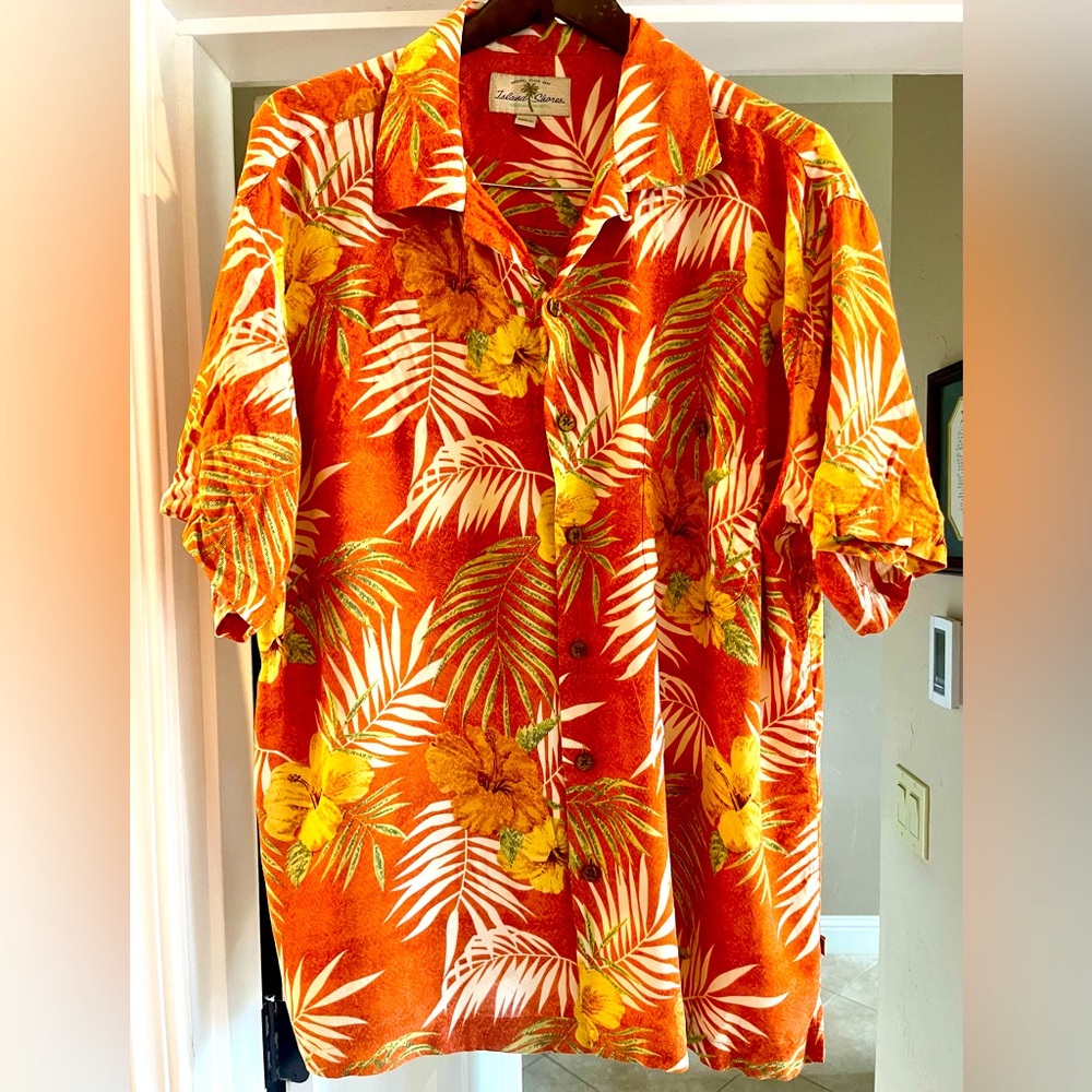 Island Shores 100% rayon button up top size XL